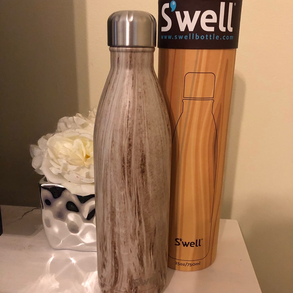 Handpainted S’well Bottle 25oz